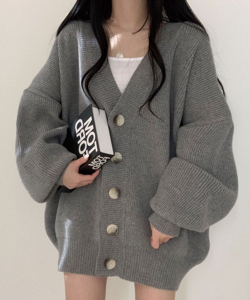 ADDITION STORE（アディションストア）の「【ゆるっと可愛いモテカーデ】Vネック ビッグ カーデ / V-neck big cardigan / asknn（カーディガン/ボレロ・レディース・ベージュ/ブラウン/グレー・FREE）」の12枚目の写真