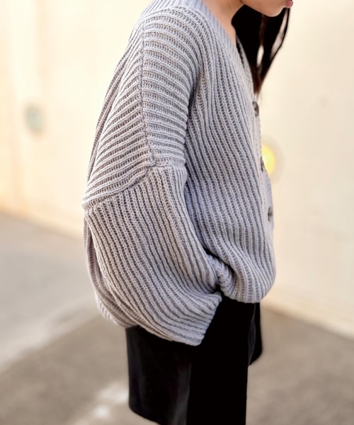 ADDITION STORE（アディションストア）の「【ゆるっと可愛いモテカーデ】Vネック ビッグ カーデ / V-neck big cardigan / asknn（カーディガン/ボレロ・レディース・ベージュ/ブラウン/グレー・FREE）」の15枚目の写真