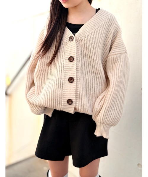 ADDITION STORE（アディションストア）の「【ゆるっと可愛いモテカーデ】Vネック ビッグ カーデ / V-neck big cardigan / asknn（カーディガン/ボレロ・レディース・ベージュ/ブラウン/グレー・FREE）」の7枚目の写真