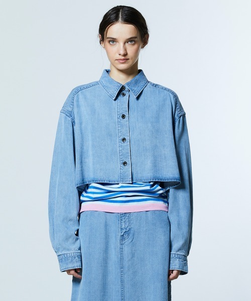 DOUBLE STANDARD CLOTHING(ダブルスタンダードクロージング)の「テンセルデニム クロップドシャツ(シャツ/ブラウス・レディース・ブルー・36/38)」の3枚目の写真