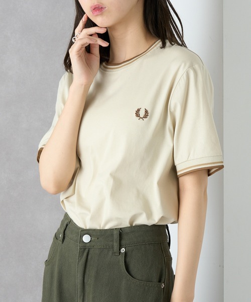 FRED PERRY(フレッドペリー)の「【FRED PERRY】TWIN TIPPED T-SHIRT M1588②(Tシャツ/カットソー・レディース・グレイッシュブルー/グリーン系その他2/ダークインディゴブルー/グリーン/オートミール/アイボリー系4/ネイビー系7・XL/L/S/M)」の14枚目の写真