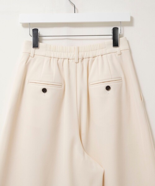 NOLLEY’S(ノーリーズ)の「ウォッシャブルクロップドワイドツイルパンツ(その他パンツ・レディース・ネイビー/ホワイト/ブラウン・36/38)」の22枚目の写真