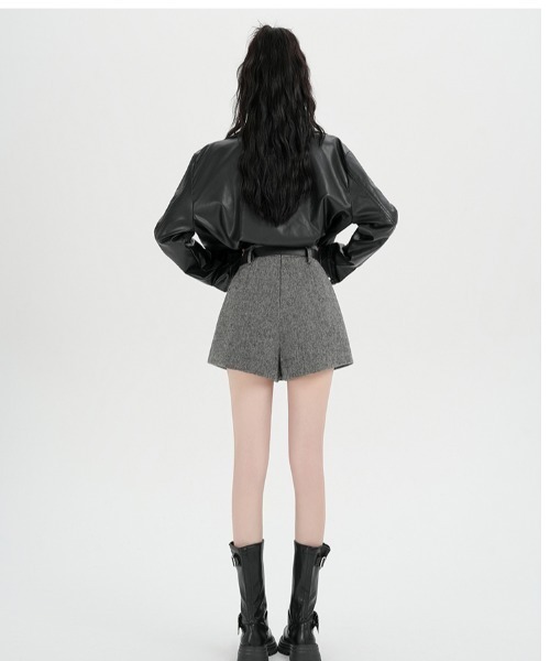 semuse(セミューズ)の「スカート見えウールライクショートパンツ ベルト付き(その他パンツ・レディース・ブラウン/グレー・S/M/L)」の7枚目の写真