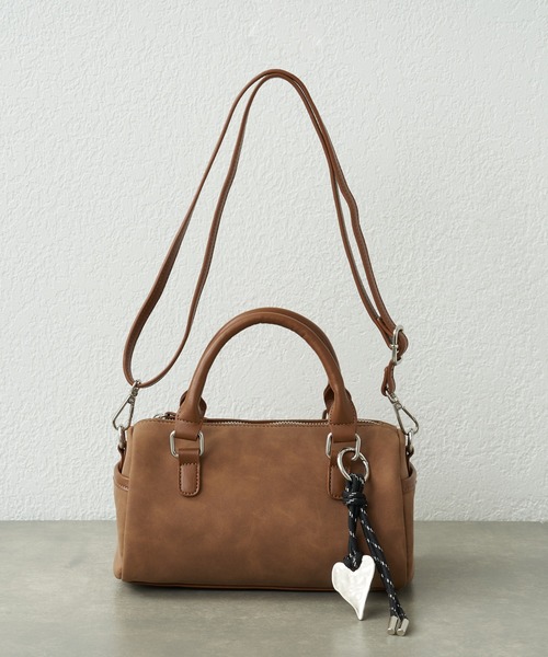 CIAOPANIC TYPY（チャオパニックティピー）の「【オケージョン対応可能】チャーム付きボストンBAG（ショルダーバッグ・レディース・オフホワイト/ブラック/ベージュ・ONE SIZE）」の13枚目の写真