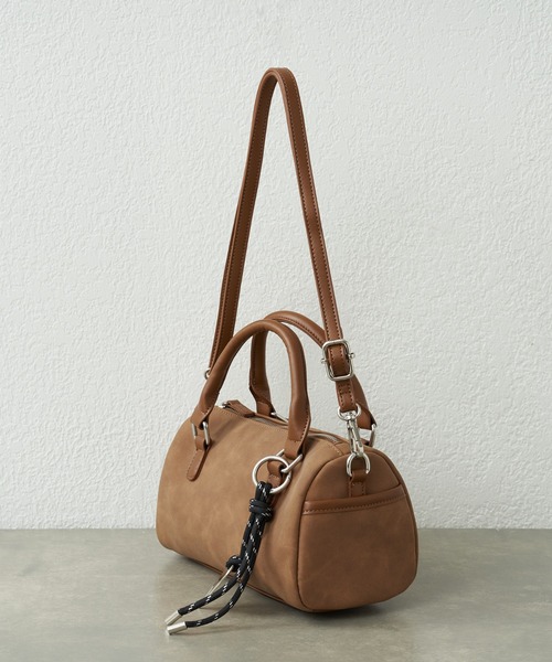 CIAOPANIC TYPY（チャオパニックティピー）の「【オケージョン対応可能】チャーム付きボストンBAG（ショルダーバッグ・レディース・オフホワイト/ブラック/ベージュ・ONE SIZE）」の15枚目の写真