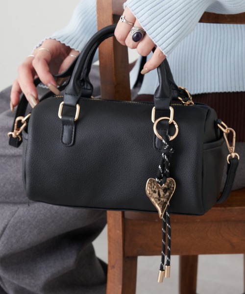 CIAOPANIC TYPY（チャオパニックティピー）の「【オケージョン対応可能】チャーム付きボストンBAG（ショルダーバッグ・レディース・オフホワイト/ブラック/ベージュ・ONE SIZE）」の7枚目の写真