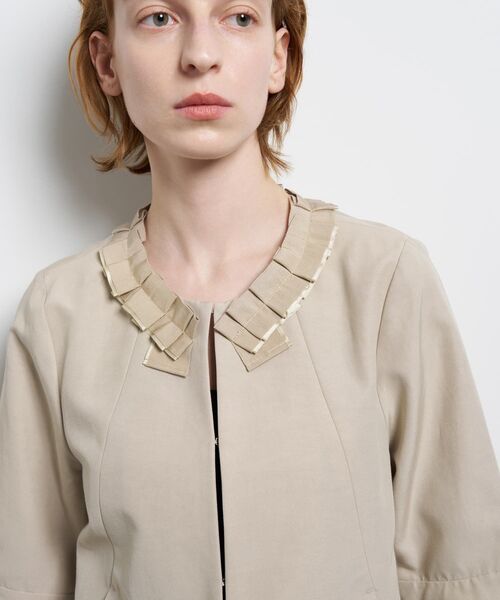 LANVIN en Bleu(ランバンオンブルー)の「グログランノーカラージャケット(テーラードジャケット・レディース・ブラック/ベージュ・38/36)」の8枚目の写真