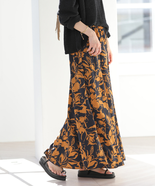 JOURNAL STANDARD relume（ジャーナルスタンダード　レリューム）の「［26SS新作］バイカラーリーフプリントスカート（スカート・レディース・アイボリー/ブラウン系その他/ブルー・FREE）」の3枚目の写真