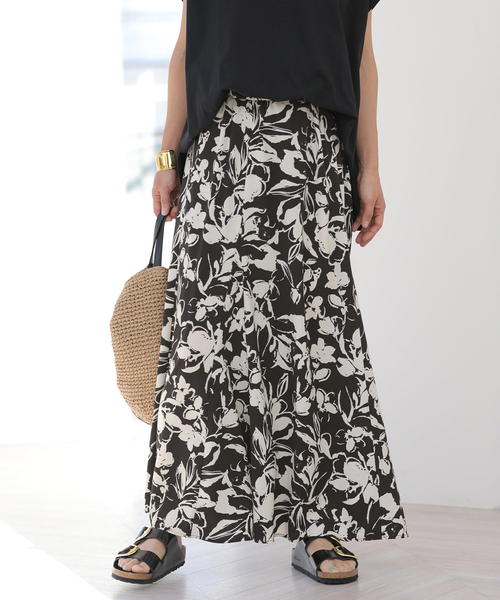 JOURNAL STANDARD relume（ジャーナルスタンダード　レリューム）の「［26SS新作］バイカラーリーフプリントスカート（スカート・レディース・アイボリー/ブラウン系その他/ブルー・FREE）」の8枚目の写真