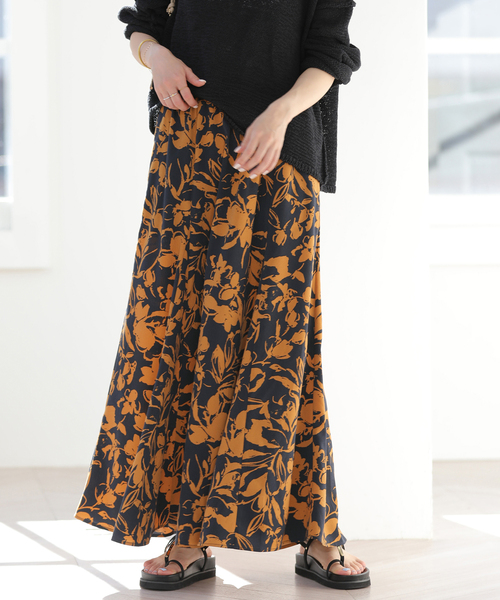 JOURNAL STANDARD relume（ジャーナルスタンダード　レリューム）の「［26SS新作］バイカラーリーフプリントスカート（スカート・レディース・アイボリー/ブラウン系その他/ブルー・FREE）」の16枚目の写真