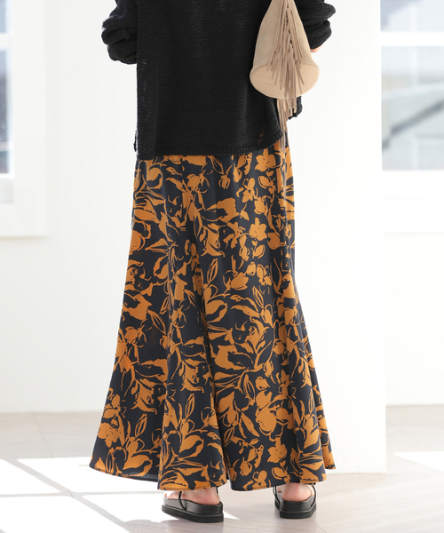 JOURNAL STANDARD relume（ジャーナルスタンダード　レリューム）の「［26SS新作］バイカラーリーフプリントスカート（スカート・レディース・アイボリー/ブラウン系その他/ブルー・FREE）」の19枚目の写真