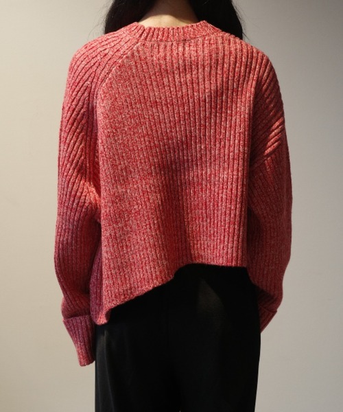 CLANE（クラネ）の「CLANE ASYMMETRY WIDE SHORT KNIT TOPS（ニット/セーター・レディース・ブラック/ローズ/オフホワイト・1/2）」の6枚目の写真