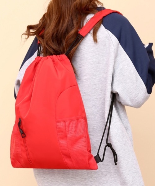 SHEPP(シープ)の「バンジーコード ゴープコア ナイロンバッグ ナップサック(バックパック/リュック・メンズ・レッド/グリーン/ネイビー/ブラック/グレー・F)」の11枚目の写真