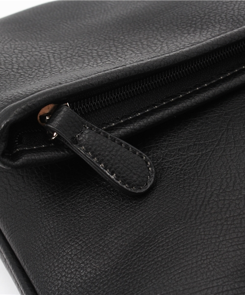 GLOBAL WORK（グローバルワーク）の「フェイクレザークラッチバッグ/710420（クラッチバッグ・メンズ・ベージュ/ネイビー/カーキ/ブラック・FREE）」の11枚目の写真