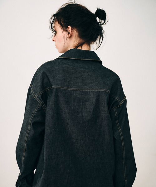 NOISE MAKER（ノイズメーカー）の「スキッパーオーバーサイズデニムプルオーバー【MADE IN JAPAN】（シャツ/ブラウス・レディース・ネイビー・FREE）」の11枚目の写真