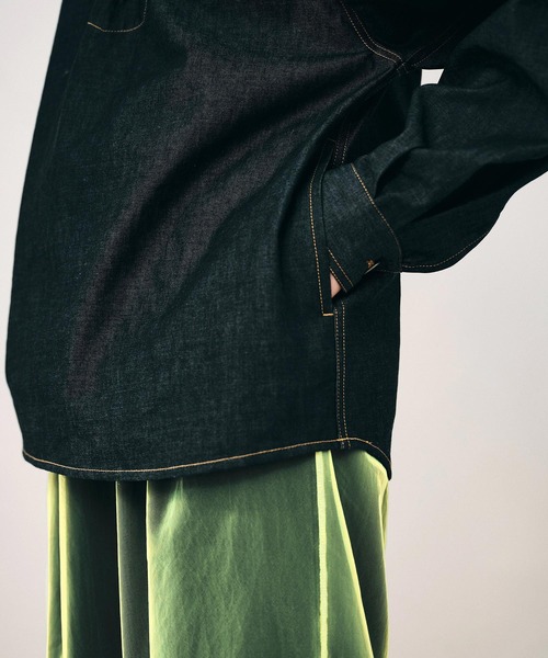 NOISE MAKER（ノイズメーカー）の「スキッパーオーバーサイズデニムプルオーバー【MADE IN JAPAN】（シャツ/ブラウス・レディース・ネイビー・FREE）」の13枚目の写真