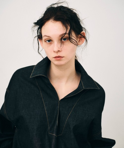 NOISE MAKER（ノイズメーカー）の「スキッパーオーバーサイズデニムプルオーバー【MADE IN JAPAN】（シャツ/ブラウス・レディース・ネイビー・FREE）」の10枚目の写真