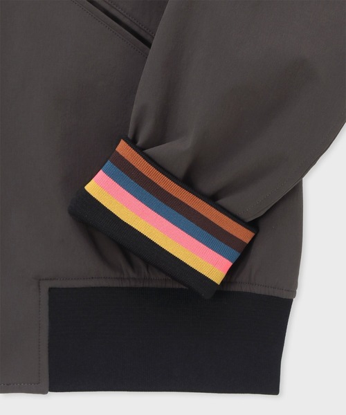 Paul Smith(ポールスミス)の「パフォーマンスストレッチ MA-1ブルゾン / 163108 275U(ブルゾン・メンズ・ブラック/ダークグレー・SMALL/MEDIUM/LARGE/X-LARGE)」の6枚目の写真