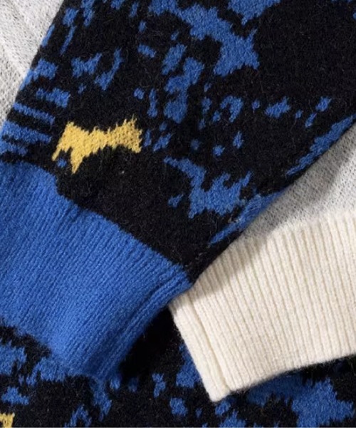 U:UME（ユーム）の「Abstract Blue Motif Sweater（ニット/セーター・メンズ・ブルー・LARGE/MEDIUM/SMALL/X-LARGE）」の5枚目の写真