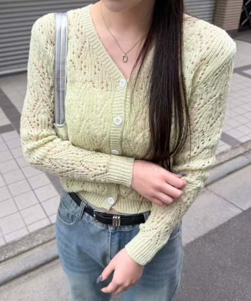 mebole(メボレ)の「透かし編みVネックカーディガン(カーディガン/ボレロ・レディース・ホワイト/グリーン/ピンク・FREE)」の2枚目の写真