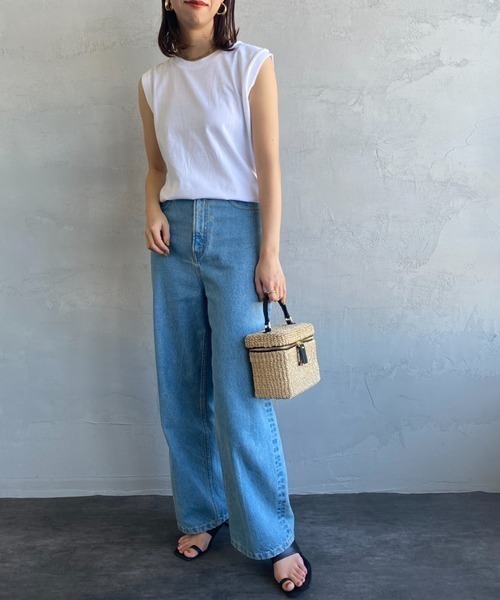 HANES（ヘインズ）の「【WEB先行予約】[HANES/ヘインズ] 2P FOR HER ジャパンフィット ノースリーブパックTシャツ(アソート)（タンクトップ・レディース・ホワイト×ブラック・L/M）」の4枚目の写真