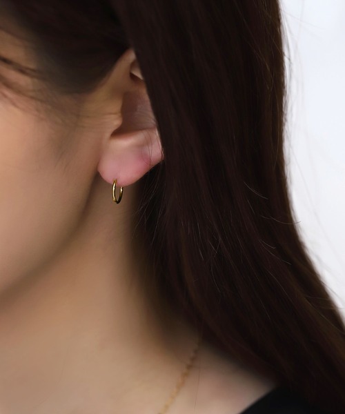 Cream dot.（クリームドット）の「【サージカルステンレス】つけっぱなしOK♪両耳セットの1mm幅ステンレスフープピアス（ピアス（両耳用）・レディース・ゴールド/シルバー・#11/#8/#9/#7/#6/#12/#10）」の6枚目の写真