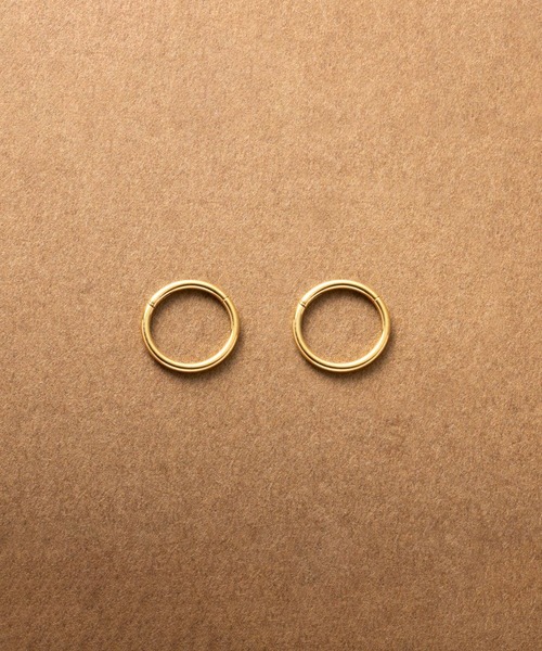 Cream dot.（クリームドット）の「【サージカルステンレス】つけっぱなしOK♪両耳セットの1mm幅ステンレスフープピアス（ピアス（両耳用）・レディース・ゴールド/シルバー・#11/#8/#9/#7/#6/#12/#10）」の7枚目の写真
