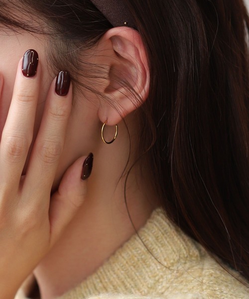 Cream dot.（クリームドット）の「【サージカルステンレス】つけっぱなしOK♪両耳セットの1mm幅ステンレスフープピアス（ピアス（両耳用）・レディース・ゴールド/シルバー・#11/#8/#9/#7/#6/#12/#10）」の10枚目の写真