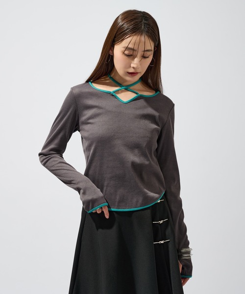 Ellno de Mavie(エルノデメヴィ)の「バイカラーチョーカートップス(Tシャツ/カットソー・レディース・チャコール/ブラック・FREE)」の17枚目の写真