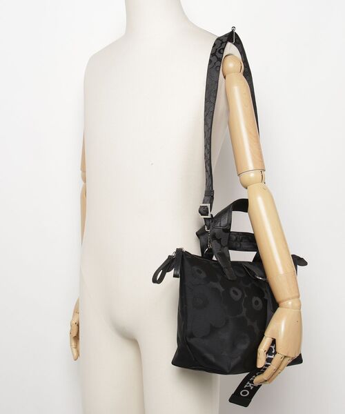 marimekko(マリメッコ)の「【ZOZO限定 ノベルティ付】Unikko / tote shoulder bag S black(ショルダーバッグ・レディース・ブラック・FREE)」の19枚目の写真