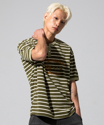 XTONZ（エクストーンズ）の「XTT133カーブストライプヘンリーネックTシャツ（KHAKI）（Tシャツ/カットソー）」