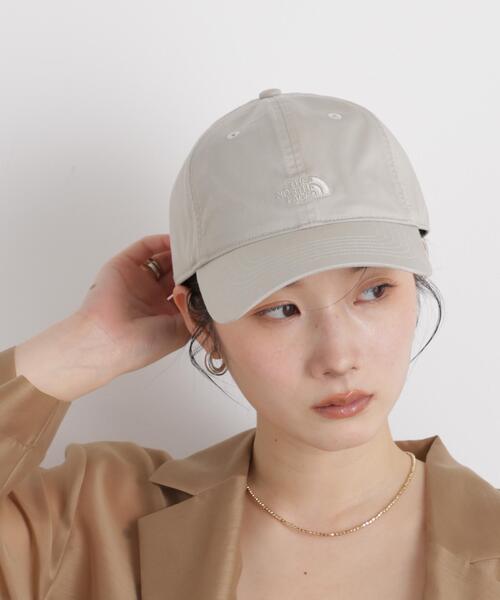 THE NORTH FACE(ザノースフェイス)の「THE NORTH FACE/TNFシンプリークラシックチノキャップ(キャップ・レディース・ブラック/アイボリー・M)」の1枚目の写真