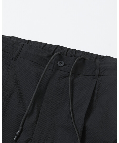 FREAK'S STORE（フリークスストア）の「限定展開 AiRide/エアライド リラックスフィット シアサッカー セットアップ/テーラードジャケット/ワイドスラックス/吸水速乾/UVカット（セットアップ・メンズ・チャコールグレー/ブラウン/ブラック/ネイビー・MEDIUM/SMALL/LARGE）」の13枚目の写真