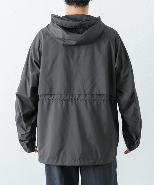 ANOTHER OFFICE(アナザー オフィス)の「ANOTHER OFFICE L.MOUNTAIN WIND PARKA(ナイロンジャケット・メンズ・チャコールグレー・3/2)」の13枚目の写真