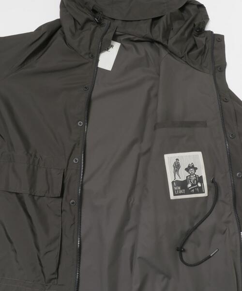 ANOTHER OFFICE(アナザー オフィス)の「ANOTHER OFFICE L.MOUNTAIN WIND PARKA(ナイロンジャケット・メンズ・チャコールグレー・3/2)」の5枚目の写真