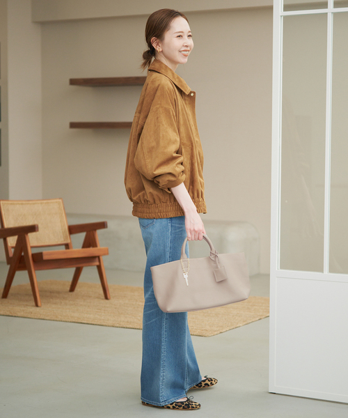 SLOBE IENA(スローブイエナ)の「《WEB限定カラーあり/追加6》SLOBE レザートートバッグ(トートバッグ・レディース・カーキ/アイボリー/ブラック・FREE)」の19枚目の写真