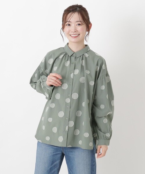 one'sterrace(ワンズテラス)の「ランダムドット ジャカード前開きシャツ(シャツ/ブラウス・レディース・アイボリー系8/グリーン系その他6/ブラック系8・02)」の1枚目の写真