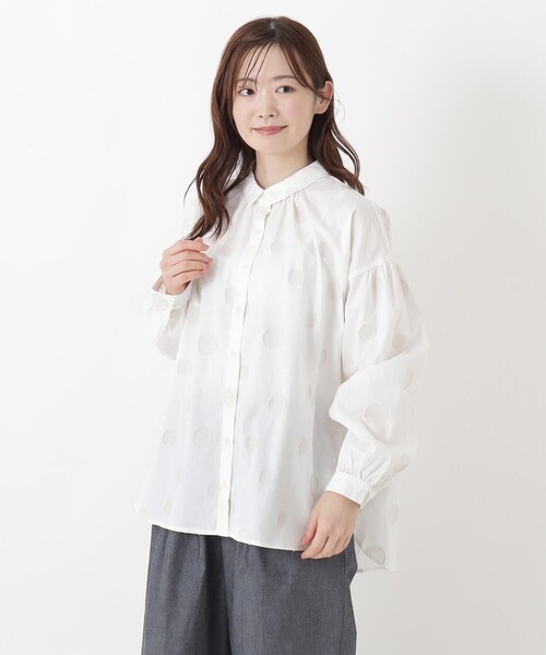 one'sterrace(ワンズテラス)の「ランダムドット ジャカード前開きシャツ(シャツ/ブラウス・レディース・アイボリー系8/グリーン系その他6/ブラック系8・02)」の4枚目の写真