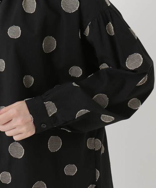 one'sterrace(ワンズテラス)の「ランダムドット ジャカード前開きシャツ(シャツ/ブラウス・レディース・アイボリー系8/グリーン系その他6/ブラック系8・02)」の9枚目の写真