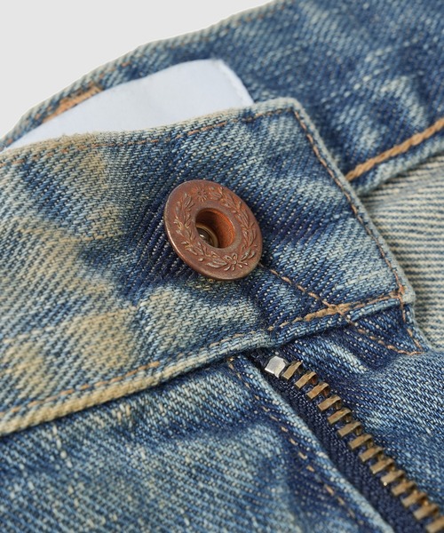 SUGARHILL(シュガーヒル)の「DISTRESSED MODERN DENIM FLARED CUT(デニムパンツ・メンズ・ブルー系その他・32/34/30)」の3枚目の写真