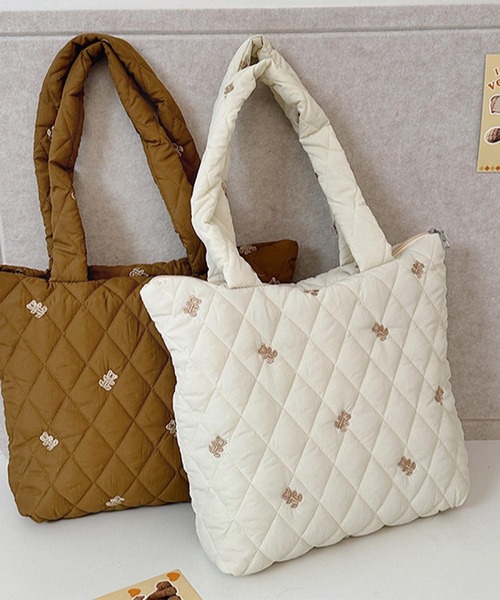 Mignonjour(ミニョンジュール)の「Mignonjour/くま刺繍キルティングバッグ M2900(ハンドバッグ・レディース・ホワイト/ブラウン/ブラック・FREE)」の1枚目の写真