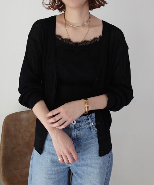 EMMA　ROUGE VIF（エマルージュヴィフ）の「【一部店舗限定】レースキャミ付きニットアンサンブル/カーディガン/２点セット/手洗い可能（ニット/セーター・レディース・ブラウン/アイボリー/ブラック・フリー）」の2枚目の写真