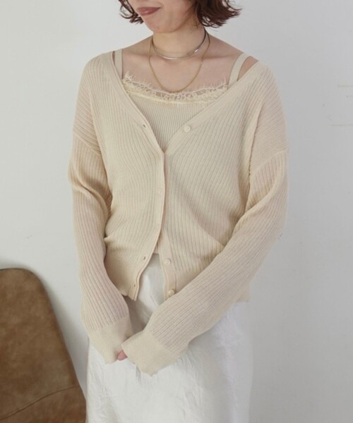 EMMA　ROUGE VIF（エマルージュヴィフ）の「【一部店舗限定】レースキャミ付きニットアンサンブル/カーディガン/２点セット/手洗い可能（ニット/セーター・レディース・ブラウン/アイボリー/ブラック・フリー）」の4枚目の写真