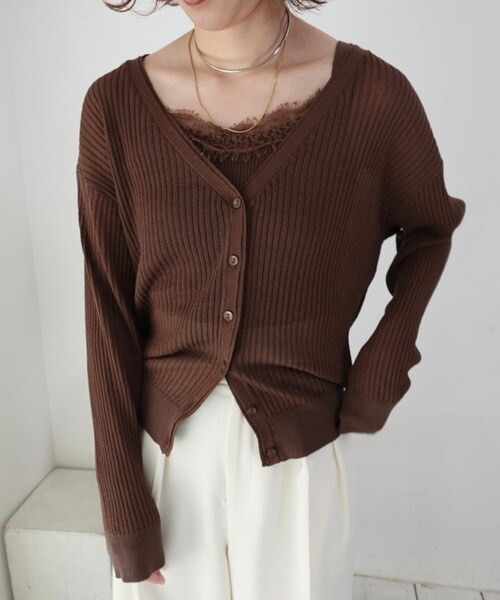 EMMA　ROUGE VIF（エマルージュヴィフ）の「【一部店舗限定】レースキャミ付きニットアンサンブル/カーディガン/２点セット/手洗い可能（ニット/セーター・レディース・ブラウン/アイボリー/ブラック・フリー）」の12枚目の写真