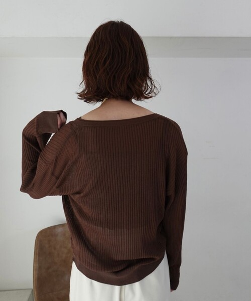 EMMA　ROUGE VIF（エマルージュヴィフ）の「【一部店舗限定】レースキャミ付きニットアンサンブル/カーディガン/２点セット/手洗い可能（ニット/セーター・レディース・ブラウン/アイボリー/ブラック・フリー）」の15枚目の写真