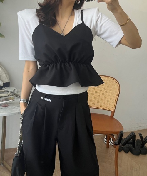 deux amour（ドゥーザムール）の「キャミトップス＋タックワイドパンツ上下セットアップ（セットアップ・レディース・ブラック/グレー・FREE）」の3枚目の写真