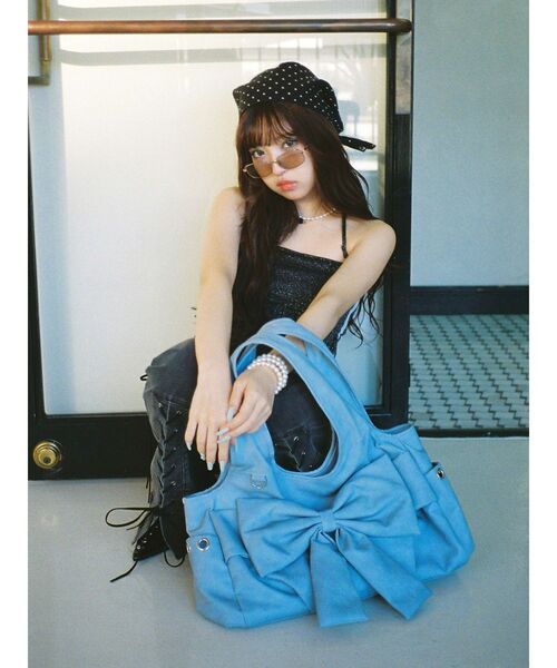 jouetie（ジュエティ）の「【MINAMI×jouetie】ビッグリボントート（トートバッグ・レディース・ブルー/グレー・FREE）」の2枚目の写真