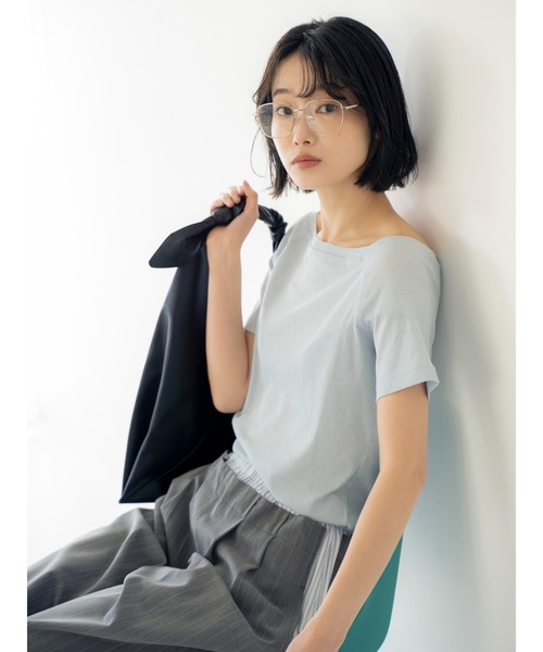 Ungrid（アングリッド）の「シアーオフショルTee（Tシャツ/カットソー・レディース・ブラウン/イエロー/ブルー/オフホワイト・FREE）」の15枚目の写真