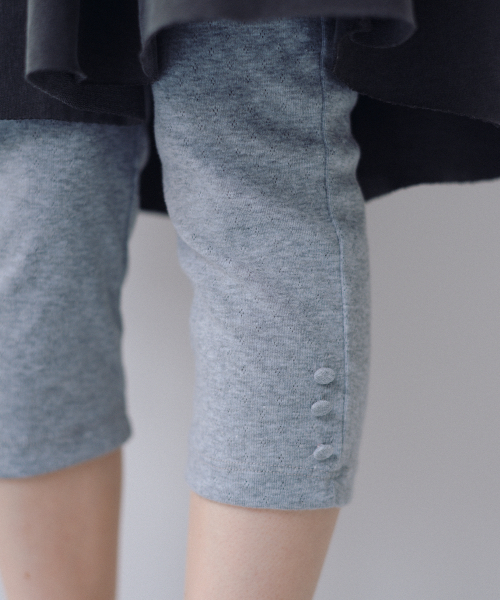 OHESHIO(オヘシオ)の「SLIM BUTTON POINT LEGGINGS, MELANGE(その他パンツ・レディース・その他・FREE)」の8枚目の写真