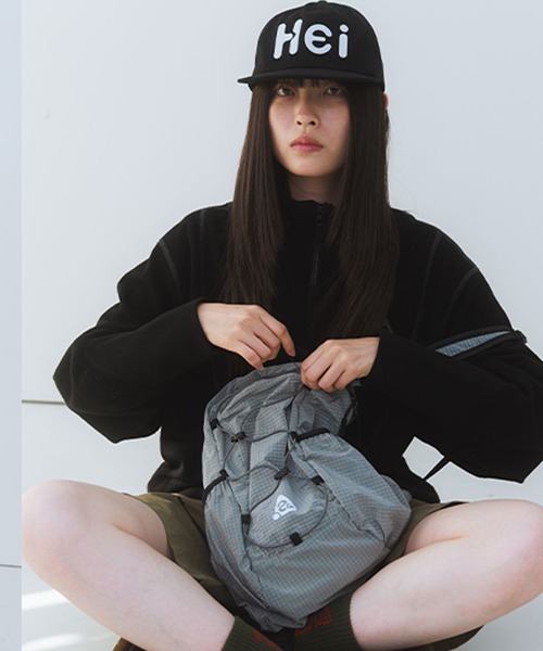HEISAN(ハイサン)の「◇HEISAN◇ブランド直輸入正規品//折りたためる/パッカブル超軽量 コンパクト ポケット バッグ V2 ナイロン ULTRA-LIGHT COMPACT POCKET BAG V2 NYLON(バックパック/リュック・レディース・ブルー/グレー/パープル/ピンク・FREE)」の5枚目の写真